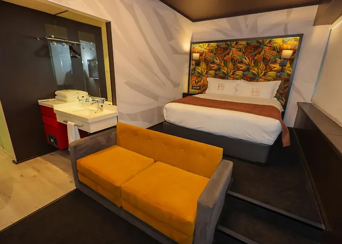 Hotel Sky Cape Town